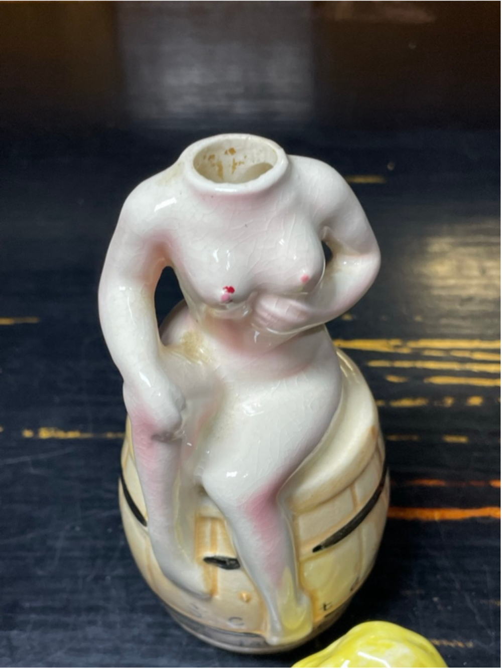 Vintage naked lady scotch Decanter Bottle, rare, One Size - Picture 3 of 7